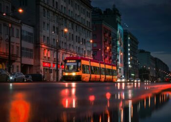 Jak dojadę – aplikacja, która pomaga przemieszczać się w wielkim mieście