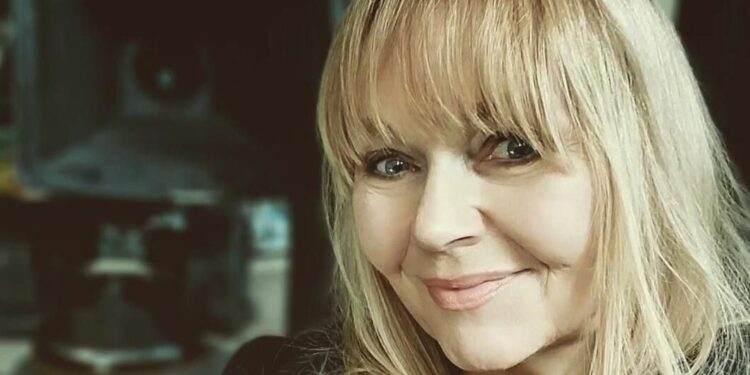 ,,Mam coraz większy apetyt na życie” – wywiad z poetką, aktorką i artystką – Małgorzatą Sobańską