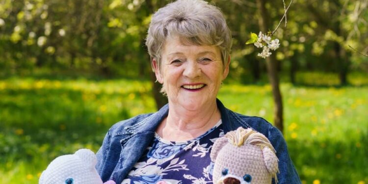 ,,Jestem grandziarą”! O niezwykłej pasji Hani tworzącej szydełkowe ,,MisieMamy’’