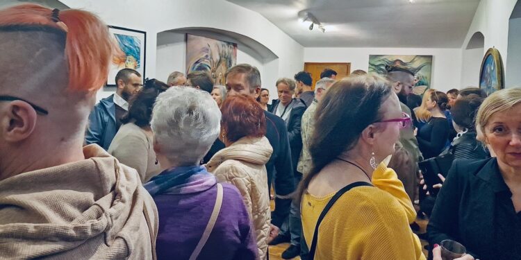 Przewodniczki i szamanki – relacja z wernisażu Aleksandry Wiśniewskiej