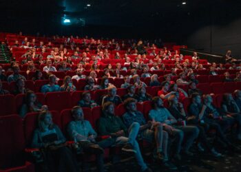 Kino Nowe Horyzonty dla Seniorki i Seniora