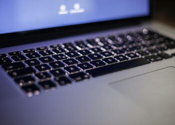 Phishing – jak chronić się przed oszustwami w Internecie?