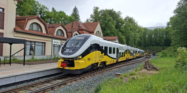 Kolej wraca do Karpacza! Historyczny powrót po 25 latach