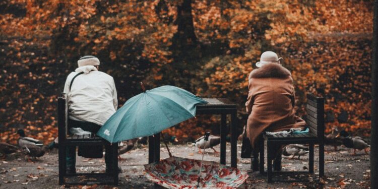 Senior też potrzebuje wsparcia, czyli o sensie podejmowania terapii po 60. roku życia