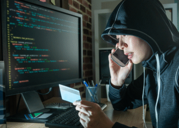 Oszustwa na bankiera – jak się przed nimi chronić?