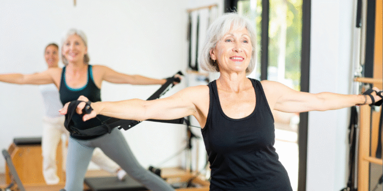 Rozciąganie i mobilność: ćwiczenia dla seniorów na większy zakres ruchu i mniejszą sztywność