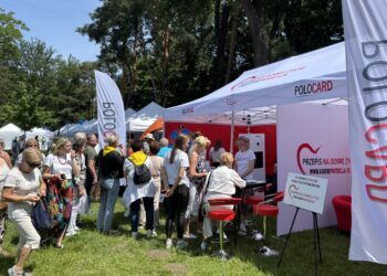 Silne serce potrzebuje silnych więzi. Ich brak zwiększa ryzyko incydentów kardiologicznych o 16%