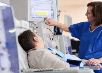 Ogólnopolski Dzień Osób Dializowanych – Eksperci o leczeniu przewlekłej choroby nerek