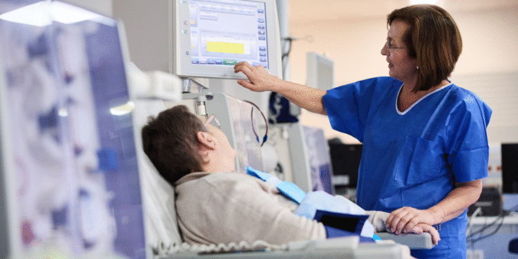 Ogólnopolski Dzień Osób Dializowanych – Eksperci o leczeniu przewlekłej choroby nerek