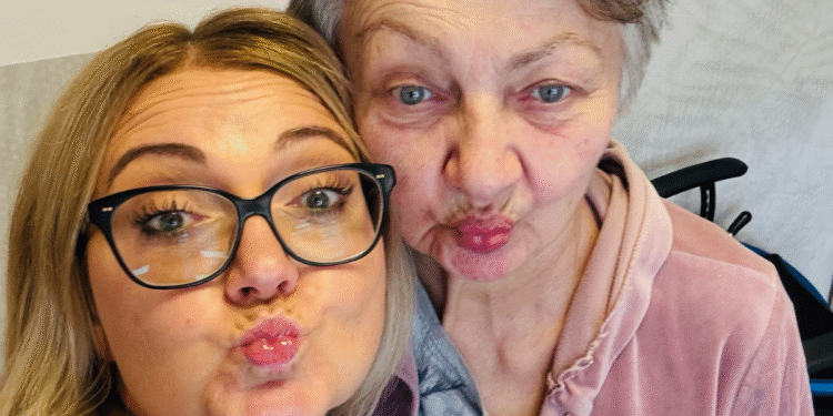 „Niewidzialna choroba”. Sabina o życiu z alzheimerem mamy