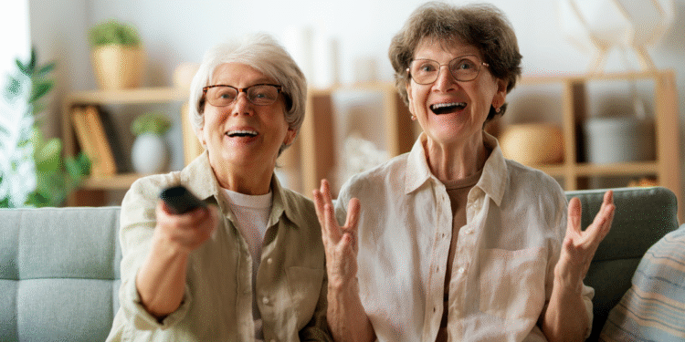 Co dziś oglądają seniorzy? – serialowe hity 60+